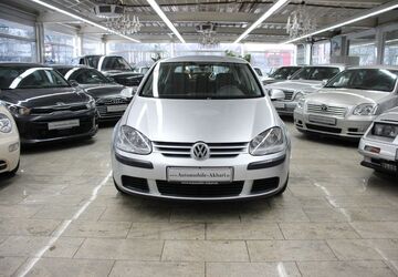 VW Golf 220.000 km 2.490 &euro; Essen 45356
