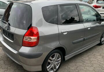 Honda Jazz 189.000 km 3.990 &euro; Moers 47443