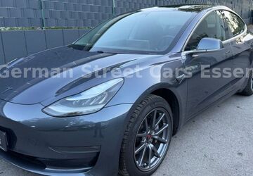 Tesla Model 3 133.700 km 22.950 &euro; Essen 45141