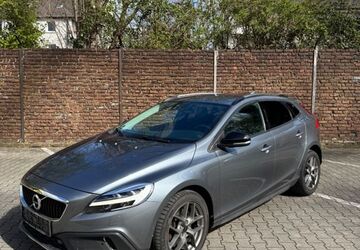 Volvo V40 Cross Country 127.000 km 15.100 &euro; Essen 45314