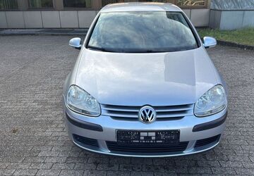 VW Golf 151.000 km 2.499 &euro; Duisburg 47057