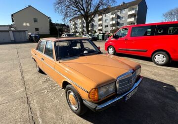 Mercedes-Benz 240 235.000 km 6.200 &euro; Velbert 42549