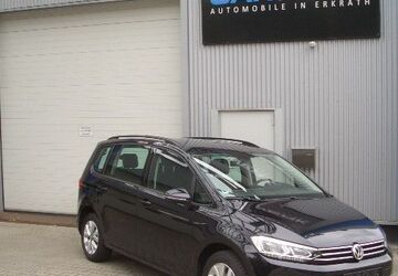 VW Touran 43.971 km 27.875 &euro; Erkrath 40699