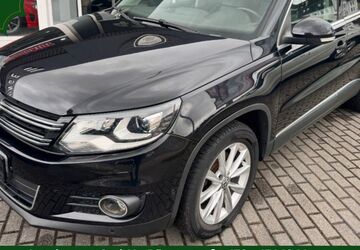 VW Tiguan 184.371 km 9.990 &euro; Moers 47443