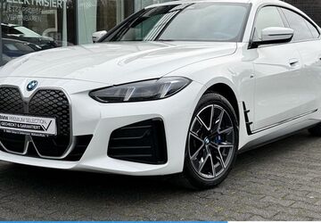 BMW i4 19.883 km 48.960 &euro; Mülheim 45472