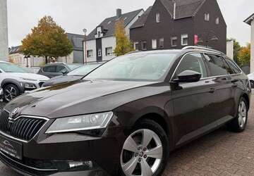 Skoda Superb 124.000 km 16.997 &euro; Herten 45699
