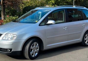 VW Touran 165.000 km 4.690 &euro; Essen 45277