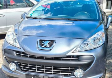 Peugeot 207 127.000 km 3.499 &euro; Essen 45356