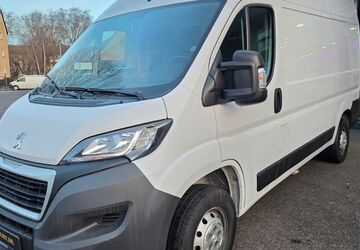 Peugeot Boxer 83.000 km 15.300 &euro; Recklinghausen 45661