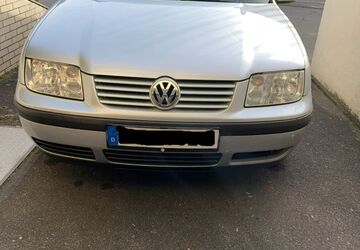 VW Bora 136.750 km 2.550 &euro; Wuppertal 42111