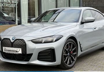 BMW i4 16.268 km 51.550 &euro; Mülheim 45472