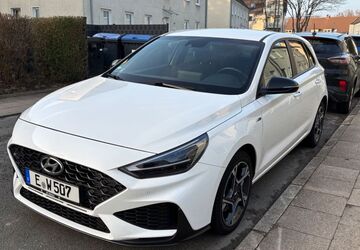 Hyundai i30 32.100 km 17.500 &euro; Essen 45357