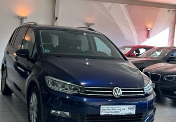 VW Touran 212.000 km 7.999 &euro; Essen 45139