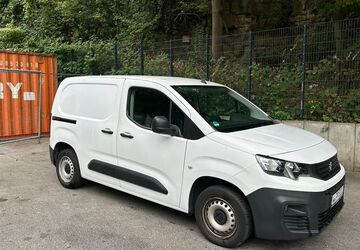 Peugeot Partner 94.000 km 9.000 &euro; Wuppertal 42275
