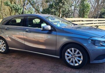 Mercedes-Benz A 180 65.350 km 13.100 &euro; Moers 47441