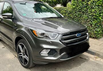Ford Kuga 140.000 km 11.000 &euro; Essen 45149