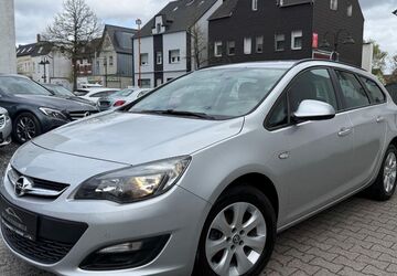 Opel Astra 82.000 km 8.697 &euro; Herten 45699